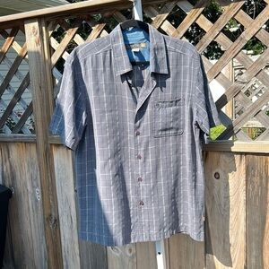 Quicksilver Waterman Collection Button Down Shirt Size Medium